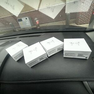 Apple AirPods Pro First Gen